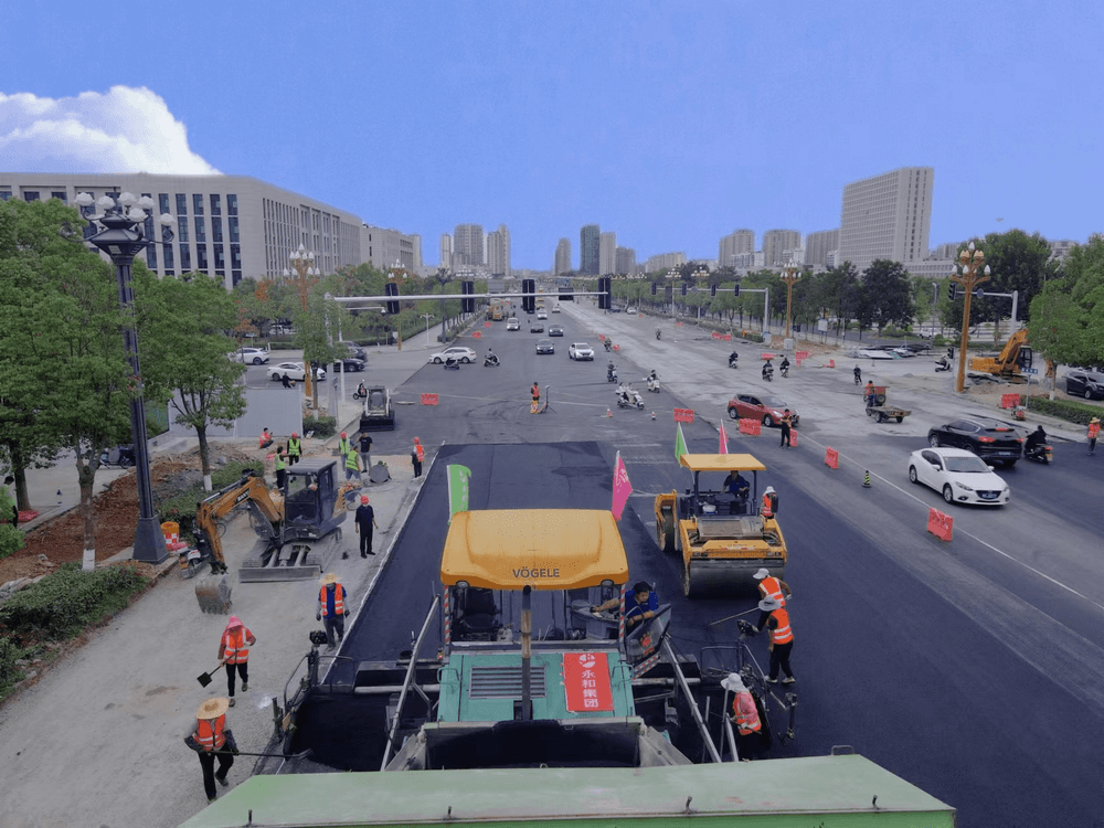 喜迎二十大,新五保暢通--永和集團新五大道施工忙