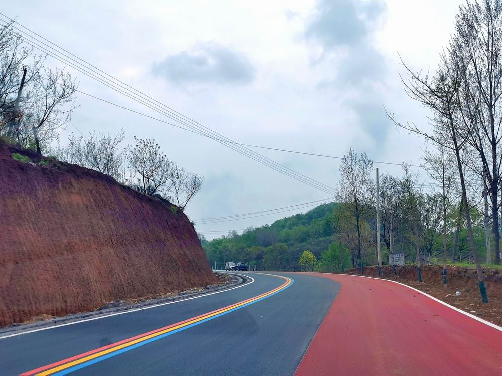 平橋區中山大橋至郝堂道路改建在建工程