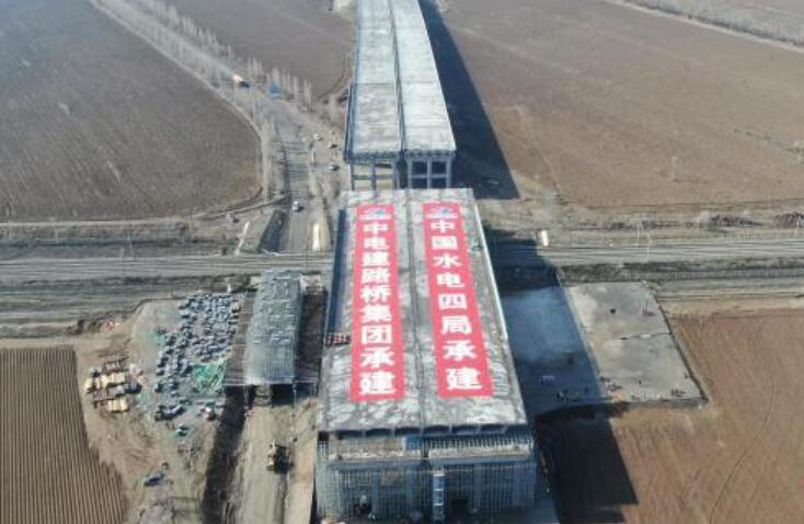 新疆單體最大、橋面最寬、重量最大的轉(zhuǎn)體橋成功轉(zhuǎn)體